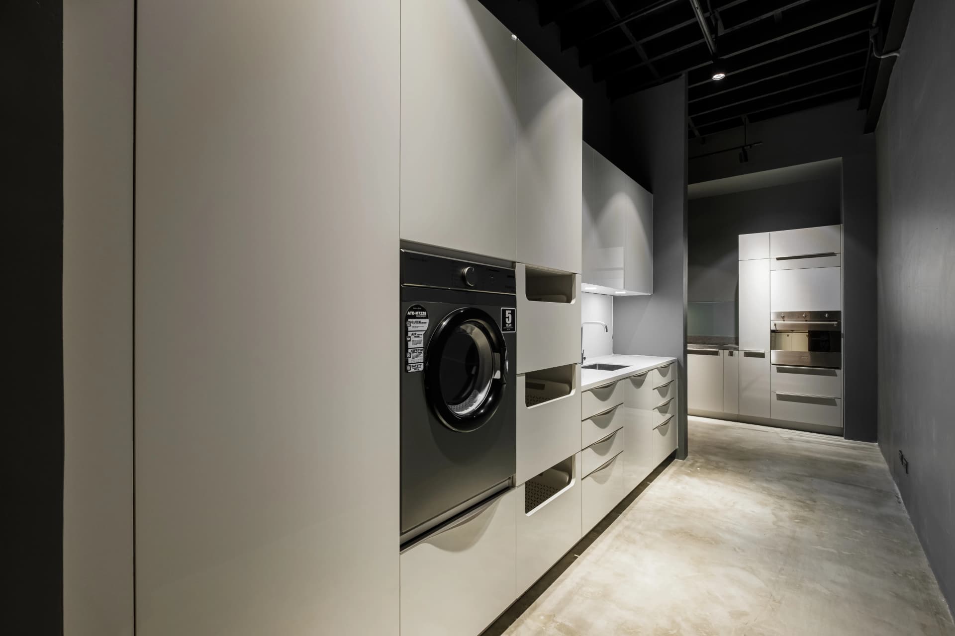 Showroom Image 8