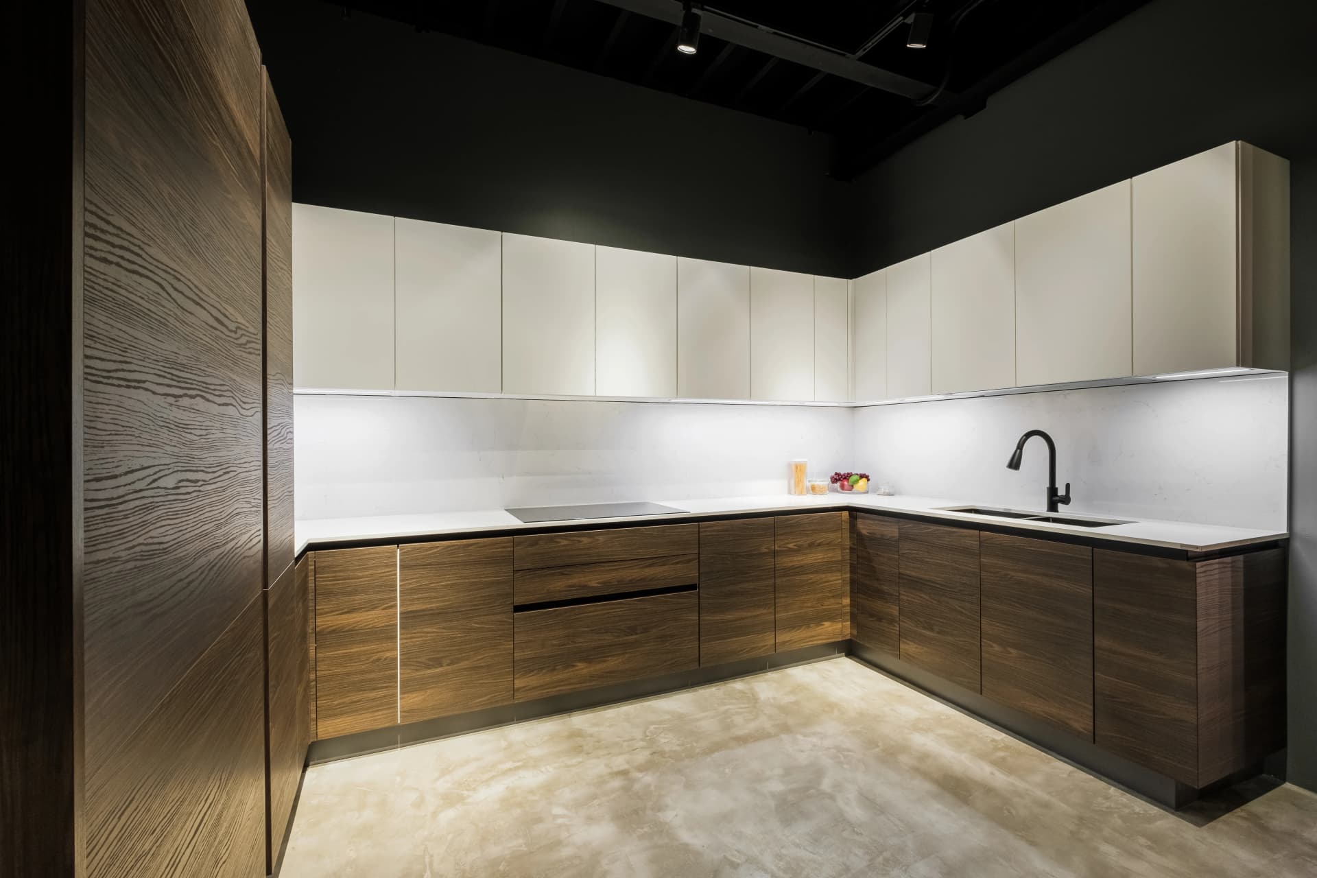 Showroom Image 5